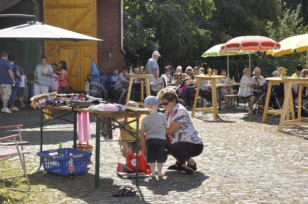 Flohmarkt Backfest Rauischholzhausen